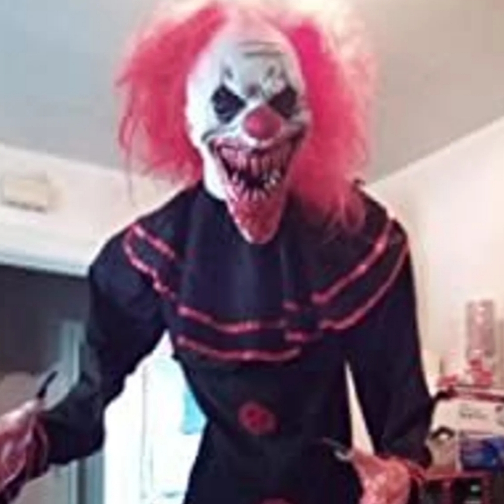 Discontinued rare crouchy the clown animatronic